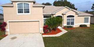 Huge 4 Bed 3 Bath Home w FENCED YARD and SCREENED LANAI for Rent! Gallery 1