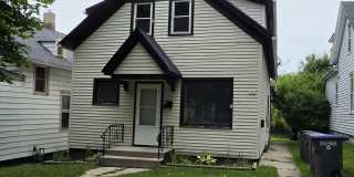 1539 South 10th Street Gallery 1
