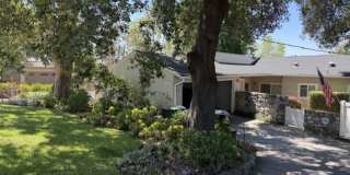 Spacious & Charming 3 Bedroom and a Den Home with Beautiful Updates Gallery 3
