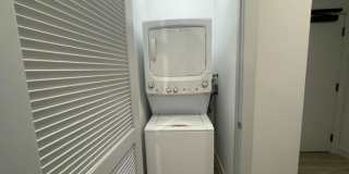 331 South Wells St. Gallery 6