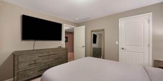 FULLY FURNISHED Northgate 3 Bed & Office near AFA Gallery 15
