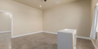 1908 E Harvard Street Gallery 6