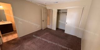 4 bed/2 Bath - Available now Gallery 24