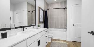 The Lindley at Grove 98 Gallery 21