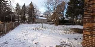 3 bedroom 1 bath bungalow now available! - $1100/mo Gallery 6