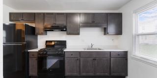 Cozy 3-Bedroom, 1-Bathroom Townhouse in Midland Heights, PA! Gallery 1