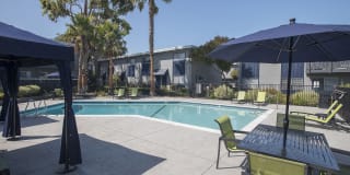 Monterey Townhouse Gallery 61