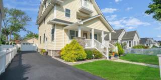 219 Baltimore Avenue Gallery 1