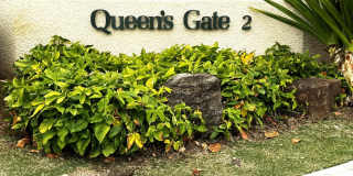 3/2/2 - Spacious Golf Course Home in Gated Queens Gate II Gallery 1