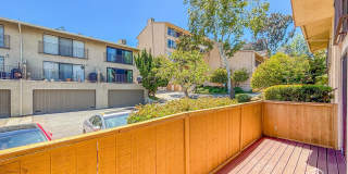 Spacious 2BD/2BA Condo in Hillcrest with Private Balcony, Community Pool & Tennis Court Gallery 22