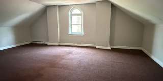 Beautiful Victorian Rowhome with Modern Updates – Available Now! Gallery 29