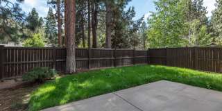 61150 SNOWBRUSH DRIVE, BEND, OR 97702 -  ASPEN RIM  - PRICE REDUCED PLUS HALF MONTH FREE BEGIN BY 8/1.! Gallery 6