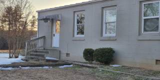 101 Mill Street - Apt A Gallery 1