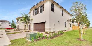 13033 SW 233rd Ter Gallery 1