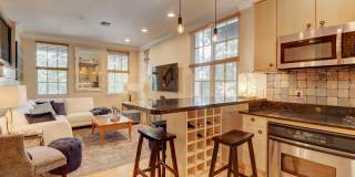 75 NE 5th Avenue NE Gallery 7