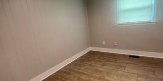 4BR/1BA house- LEASING SPECIAL Move in by 9/15/2026 and receive 50% off of your Deposit. Gallery 9