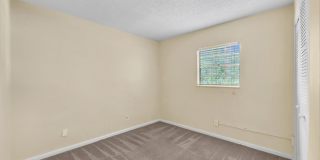 Great Brandon Location! Gallery 17