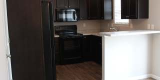 4 bed/3 bath Split-foyer. Great Location! Gallery 5