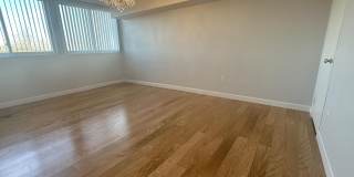 1100 Erie Avenue Gallery 9
