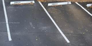 2607 NE 8th Ave Gallery 21