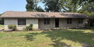 103 Cottonwood Avenue Gallery 1