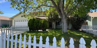 Four Bedroom in Sparks Gallery 1