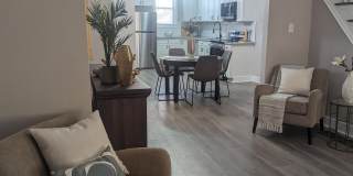 6721 N WOODSTOCK Street Gallery 1