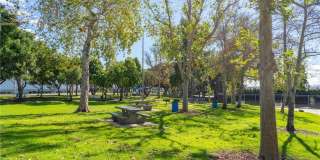 1443 E Gladwick Gallery 17