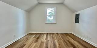 Updated 3 Bed, 2.5 Bath Single Family Home Gallery 24