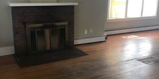 STUDENTS WELCOME! 5 Bed / 2 Bath Home - Walking Distance to CSU Gallery 12