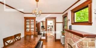 Large 4 bed in Brookline Gallery 14