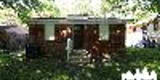 956 Emmie St Gallery 1