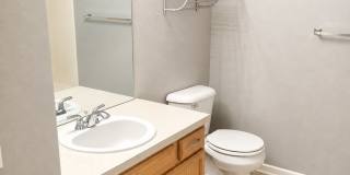Inviting 2 Bedroom 2 Bath Top Floor Condo - Available August 10! Gallery 10