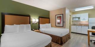 Bakersfield - California Avenue Gallery 17