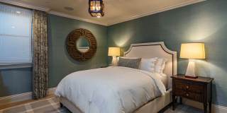 127 Hollister Ave Gallery 14