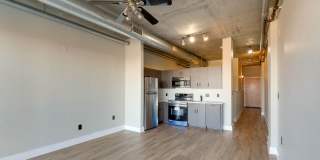 Excellent and newly refreshed Uptown 8th floor condo in the Courtside complex. Gallery 12
