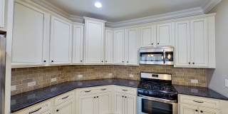 Custom 4 BD/2.5 BA Home with Community Pool, Water Access and Day Dock! Gallery 9