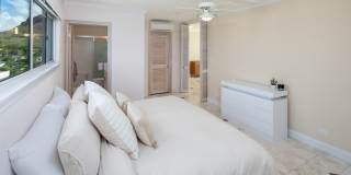 3065 Kalakaua Ave. PH Gallery 16