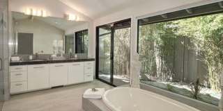 Elegant Fully Renovated 3/3 in Fair Oaks! Gallery 14
