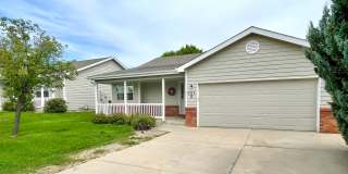 Newly Remodeled - Modern 3 Bedroom Duplex with Finished Basement and an Office Room! Gallery 25