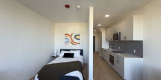 1100 West Grand Avenue Gallery 7