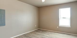 Cozy 3 bedroom Home Gallery 17