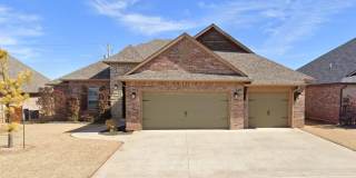 Beautiful 4 bed, 2 bath WITH an Office in Mustang Schools Gallery 1
