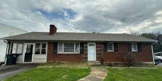 3203 Old Forest Rd Gallery 1