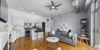 950 W MONROE Street Gallery 4