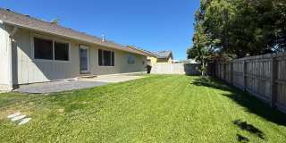3 Bedroom, 2 Bath Home Available! Gallery 23