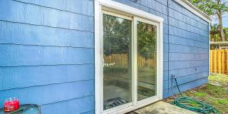 Beautifully remodeled, 1,332-square foot 3 bedroom/ 2½ bath/ home Gallery 32