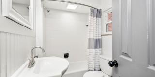 Beautiful 3 bedroom home in Pittsburgh available July 1! Gallery 3