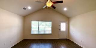AVAILABLE NOW!!! Lake Life Meets Modern Comfort in Kingsland! Gallery 6