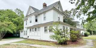 Great 2nd floor apt next to Greensboro College and convenient to downtown! Gallery 1